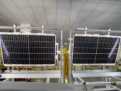 Nuestra-Fabrica-de-Fotovoltaicos-01